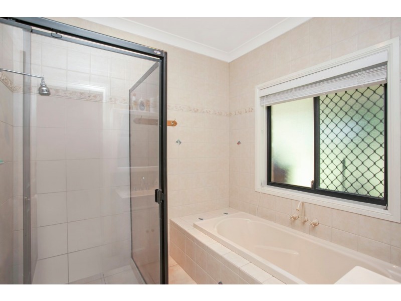 31 Bottletree Lane, Lower Beechmont QLD 4211