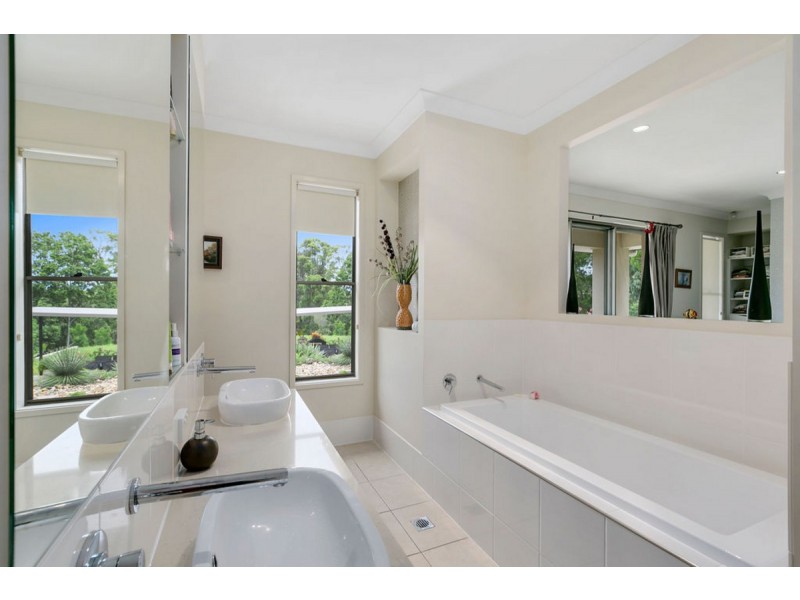 60 Billabirra Crescent, Nerang QLD 4211