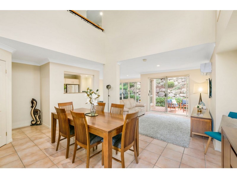 2/14 Riverwood Drive, Ashmore QLD 4214