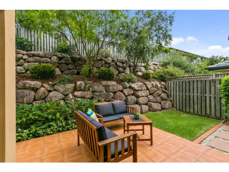 2/14 Riverwood Drive, Ashmore QLD 4214