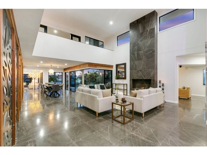 31 San Simeon Drive, Clear Island Waters QLD 4226