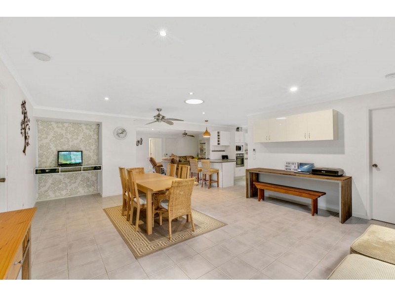 20 Merloo Drive, Nerang QLD 4211