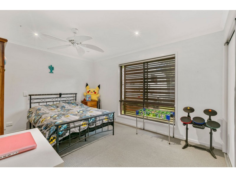 20 Merloo Drive, Nerang QLD 4211
