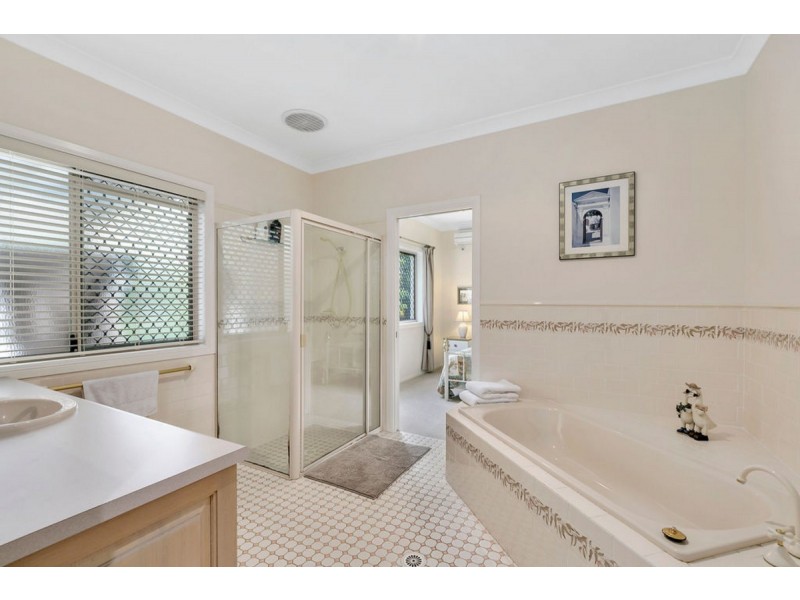 54 Tunbridge Drive, Nerang QLD 4211