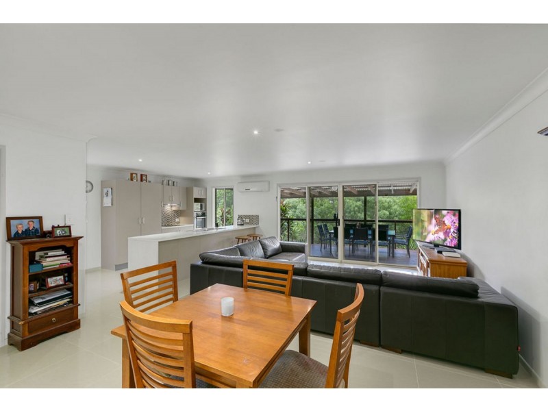 15 Mistletoe Court, Gilston QLD 4211