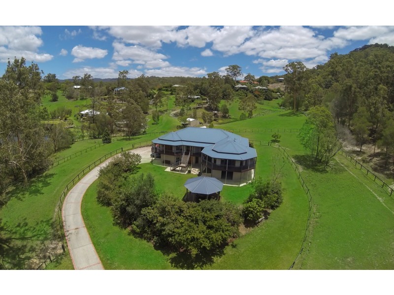 254 Crane Crescent, Nerang QLD 4211