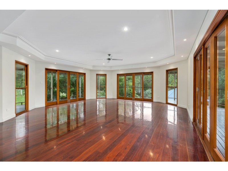 254 Crane Crescent, Nerang QLD 4211