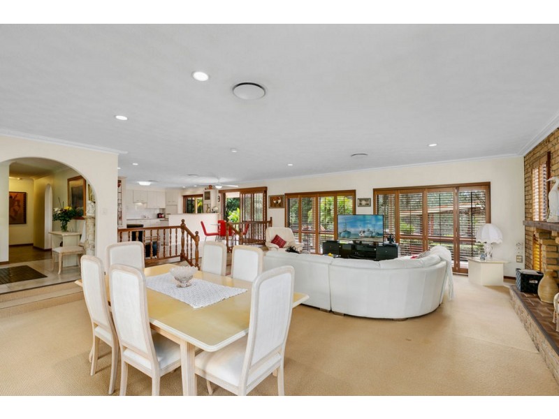 144 Alison Road, Carrara QLD 4211