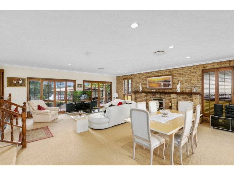 144 Alison Road, Carrara QLD 4211