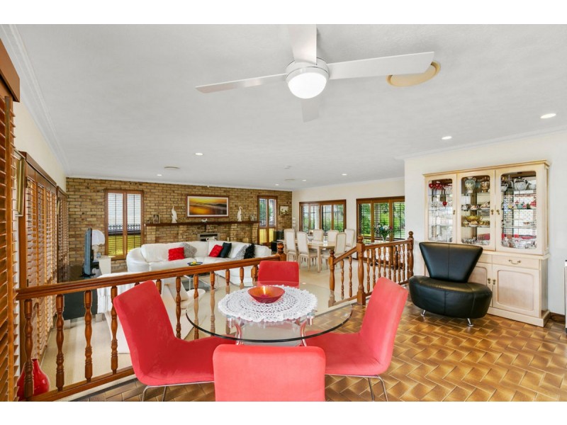 144 Alison Road, Carrara QLD 4211