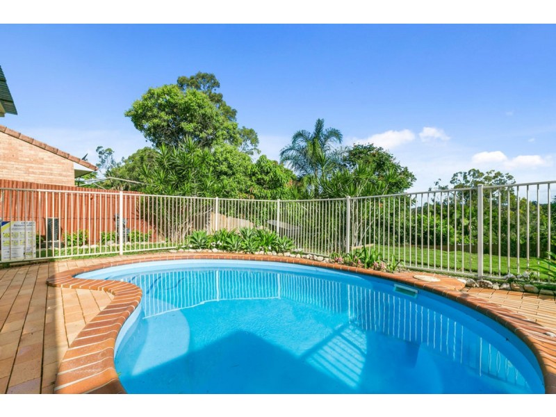 11 Issell Place, Highland Park QLD 4211