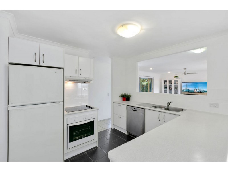 11 Issell Place, Highland Park QLD 4211
