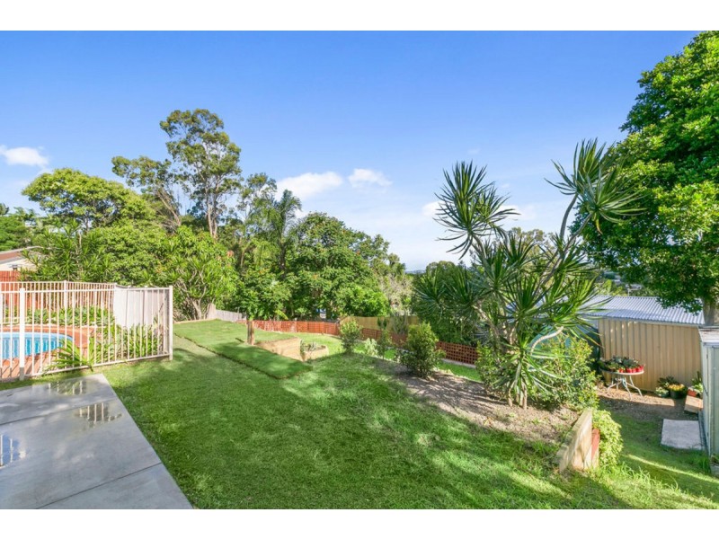 11 Issell Place, Highland Park QLD 4211