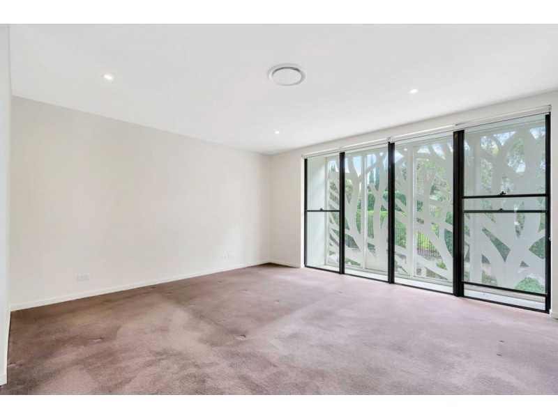 10015 The Boulevard, Benowa QLD 4217