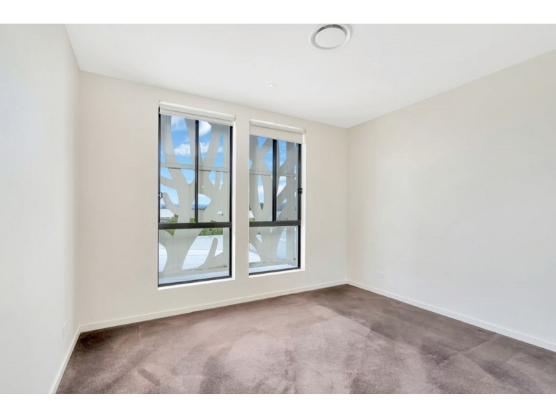 10015 The Boulevard, Benowa QLD 4217