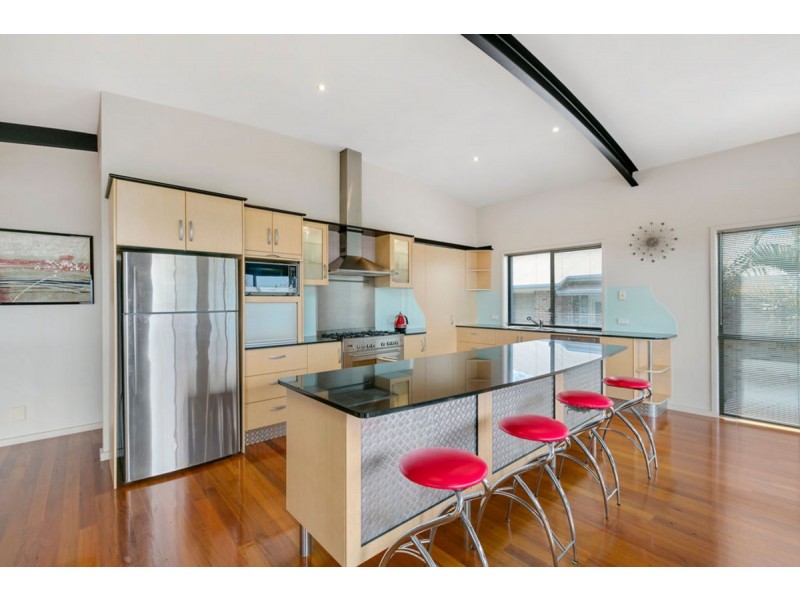 115 Armstrong Way, Highland Park QLD 4211