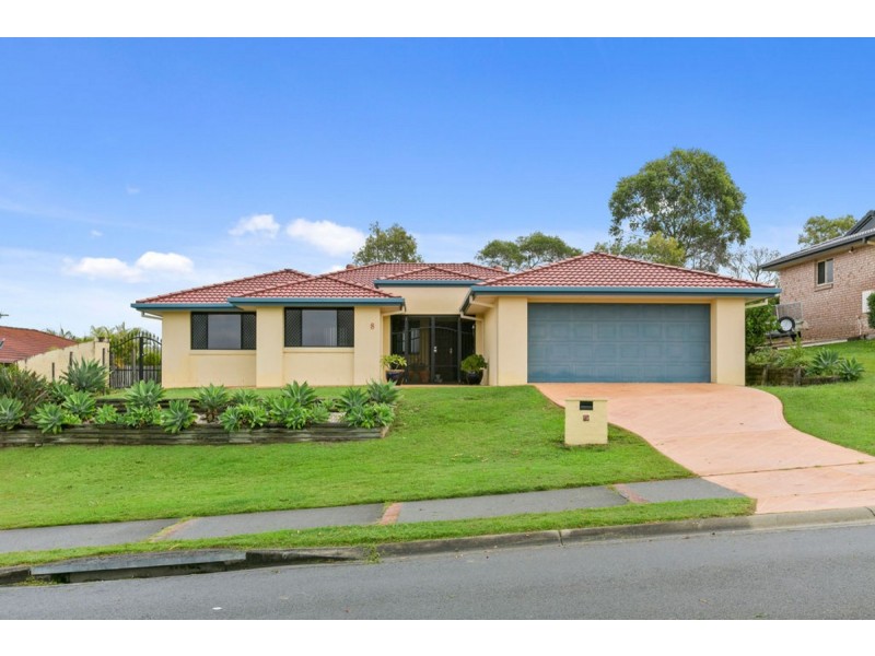 8 Midway Terrace, Pacific Pines QLD 4211