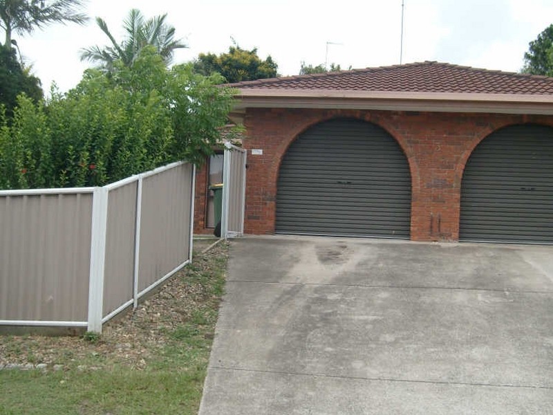 2/3 Columbia Drive, Oxenford QLD 4210