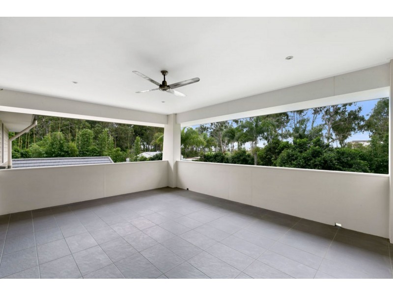 147 Crescent Avenue, Hope Island QLD 4212