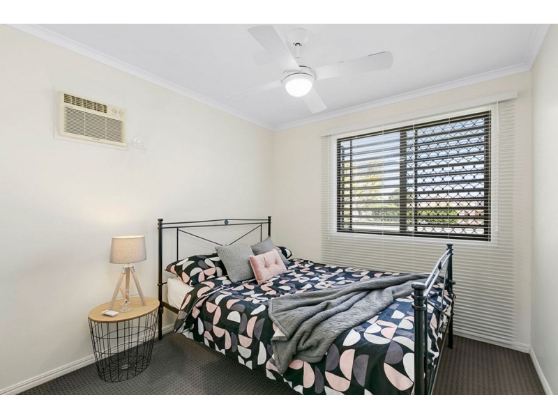 6 Issell Place, Highland Park QLD 4211