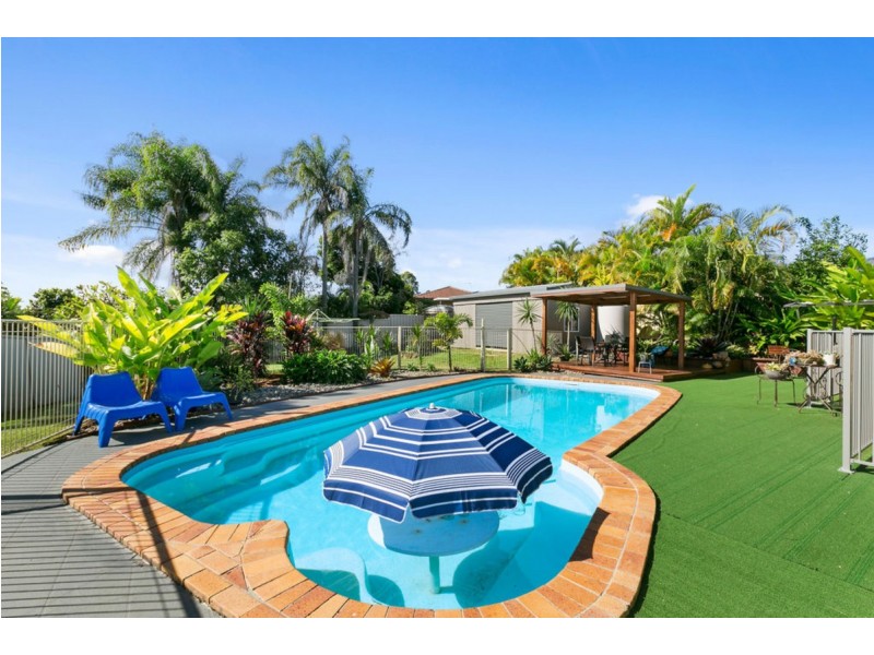 6 Issell Place, Highland Park QLD 4211