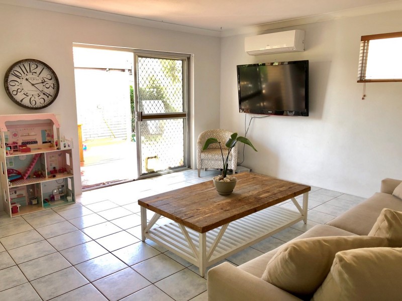 1/42 Oceanic Drive, Mermaid Waters QLD 4218