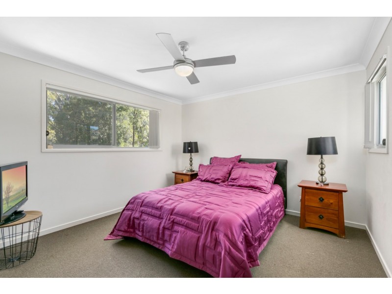 2/2 Chantrill Avenue, Nerang QLD 4211