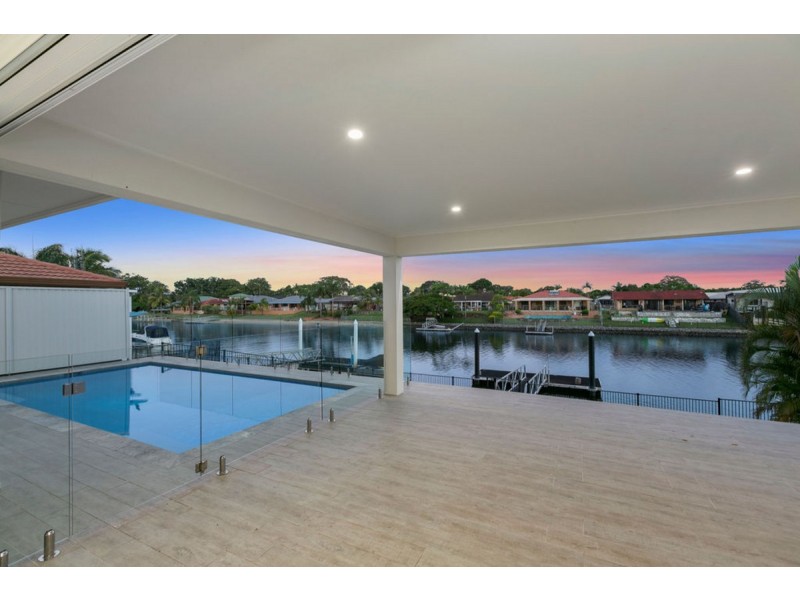 22 Mcilwain Drive, Mermaid Waters QLD 4218
