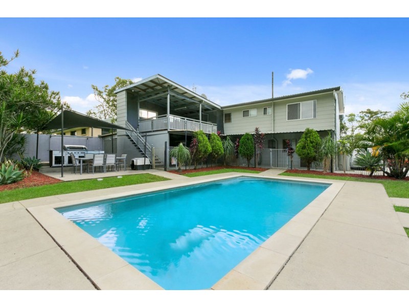 12 Tasman Avenue, Molendinar QLD 4214