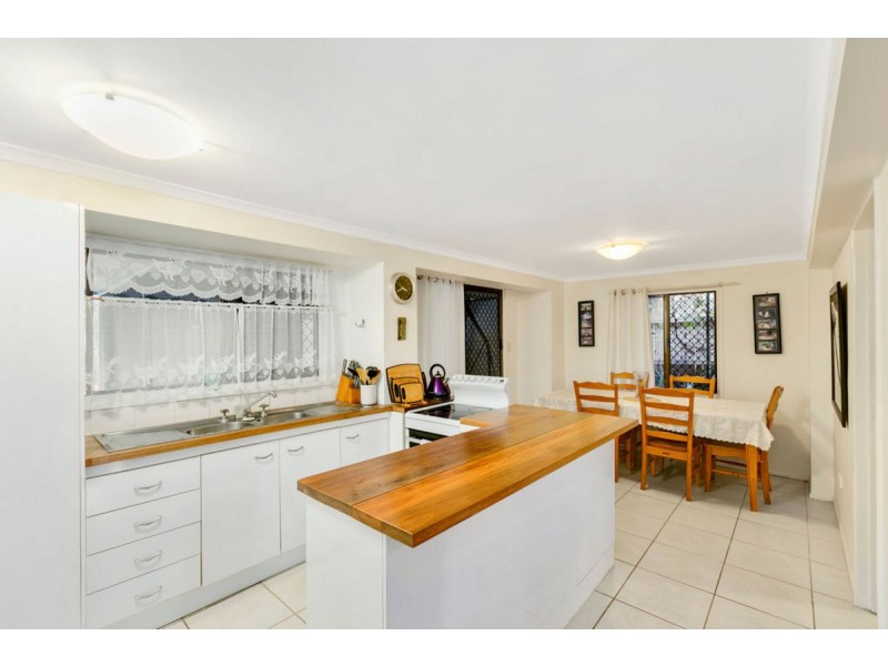 12 Tasman Avenue, Molendinar QLD 4214