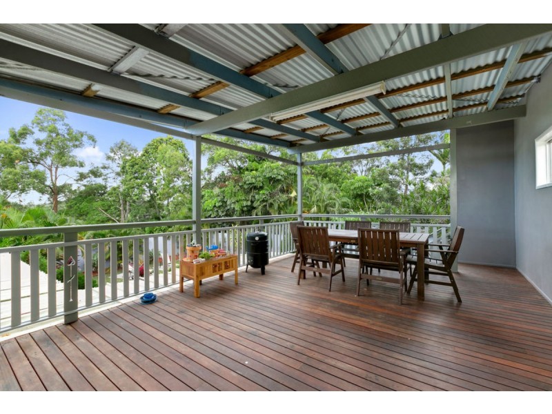 12 Tasman Avenue, Molendinar QLD 4214
