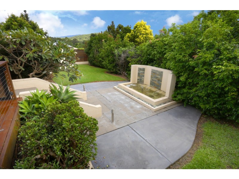 10 Pasture Place, Mount Nathan QLD 4211