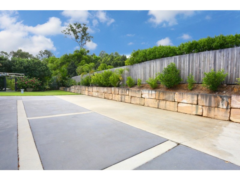 10 Pasture Place, Mount Nathan QLD 4211