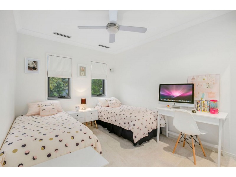 3067 Quay South Drive, Carrara QLD 4211