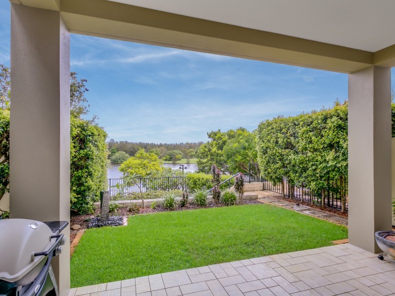 3067 Quay South Drive, Carrara QLD 4211