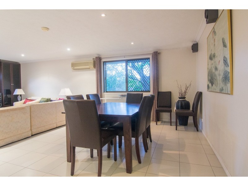 22 Aberdeen Court, Highland Park QLD 4211