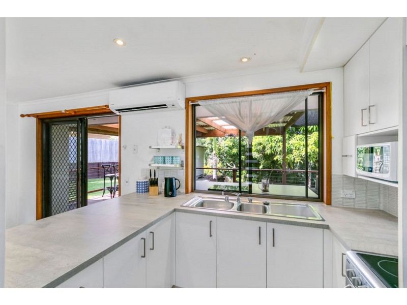 28 Cozens Way, Highland Park QLD 4211