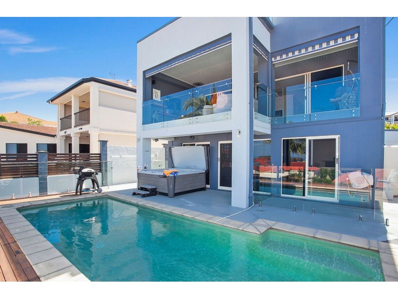 13 Mercure Place, Highland Park QLD 4211