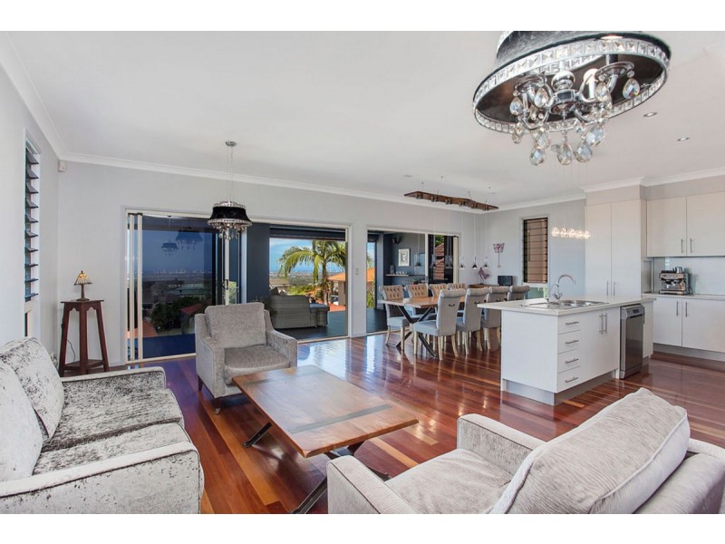 13 Mercure Place, Highland Park QLD 4211