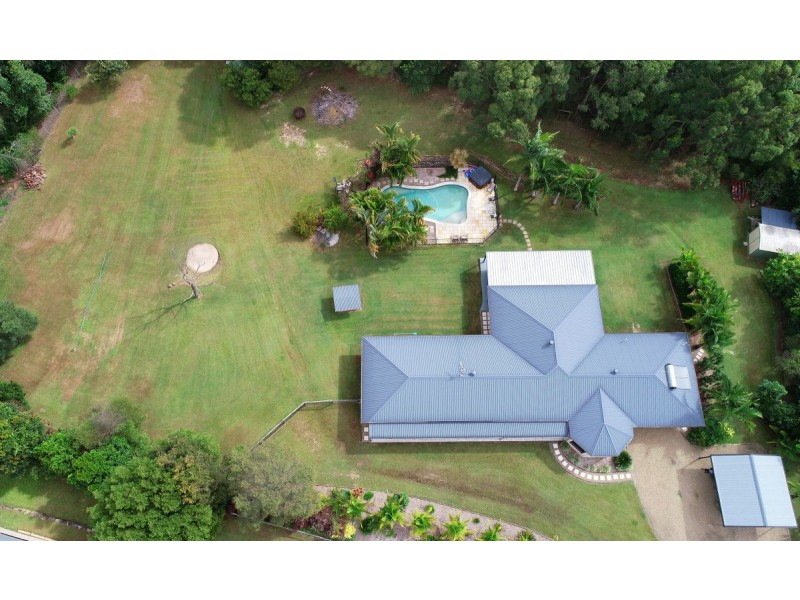 2 Waldorf Place, Maudsland QLD 4210