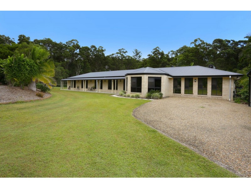 2 Waldorf Place, Maudsland QLD 4210