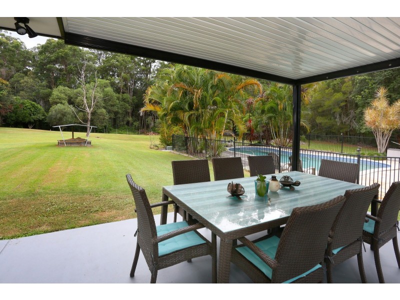 2 Waldorf Place, Maudsland QLD 4210