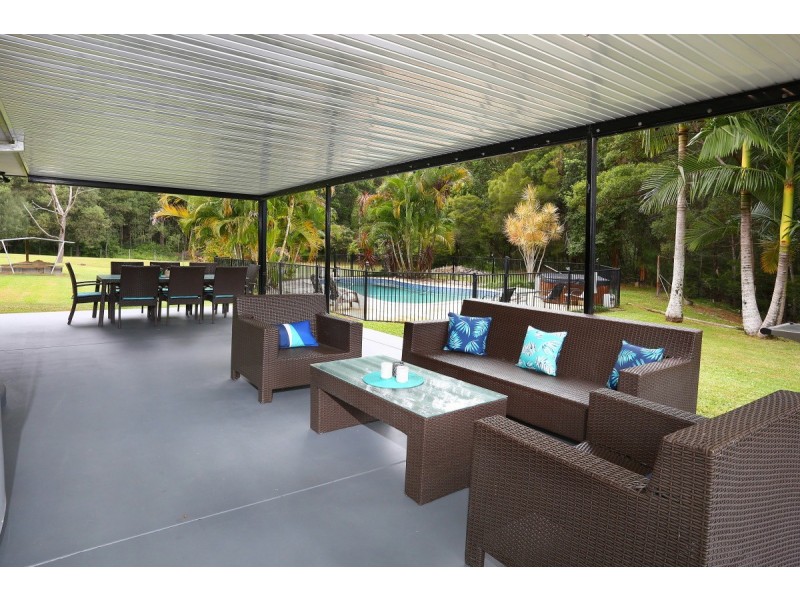 2 Waldorf Place, Maudsland QLD 4210