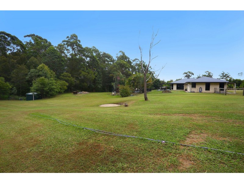 2 Waldorf Place, Maudsland QLD 4210