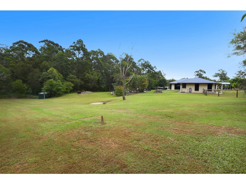 2 Waldorf Place, Maudsland QLD 4210