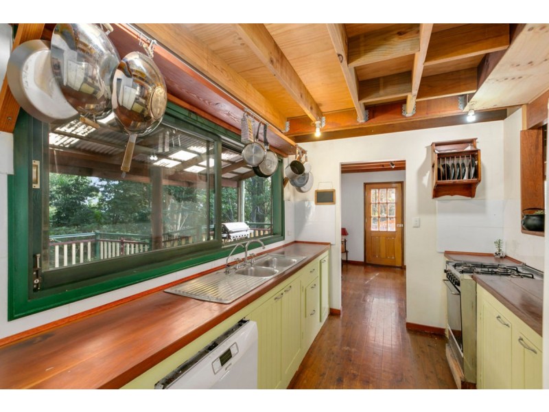 72 North Road, Lower Beechmont QLD 4211