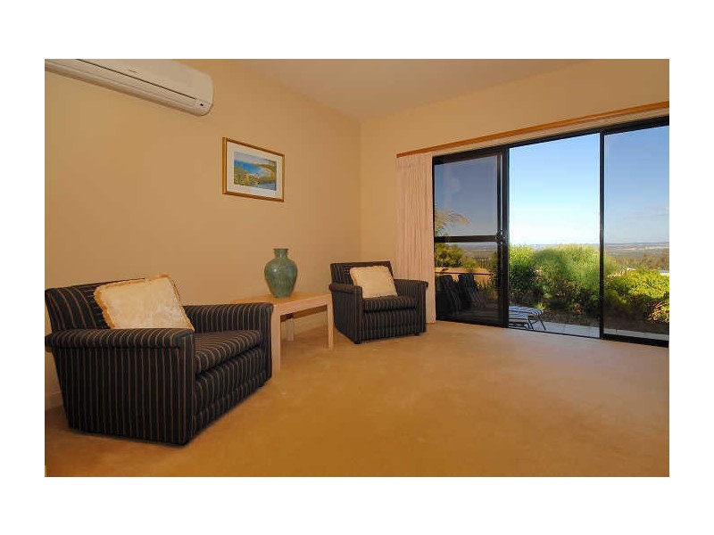 16 Chevron Rise, Highland Park QLD 4211