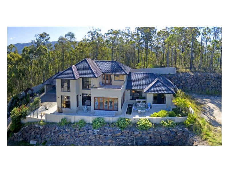 16 Chevron Rise, Highland Park QLD 4211