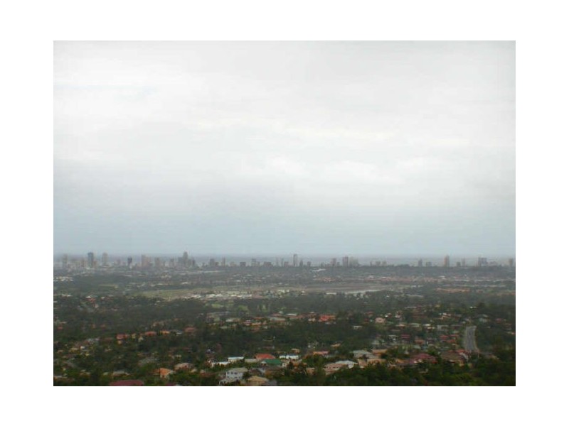 16 Chevron Rise, Highland Park QLD 4211