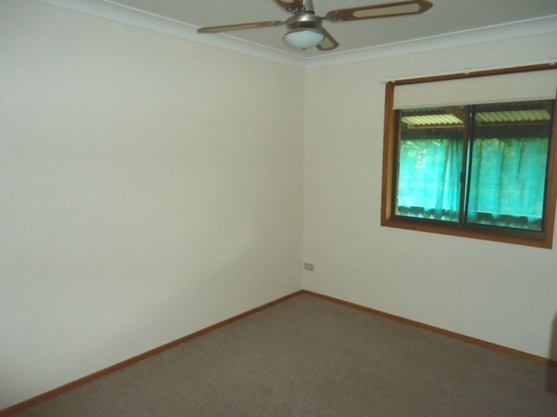 8 Lytham Court, Highland Park QLD 4211